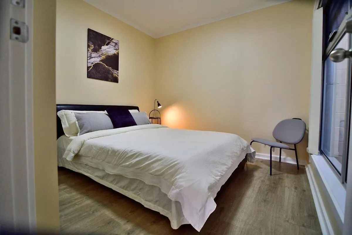 Holiday home 3-Bedroom Townhouse In Heart Of Adelaide With Parking Australia