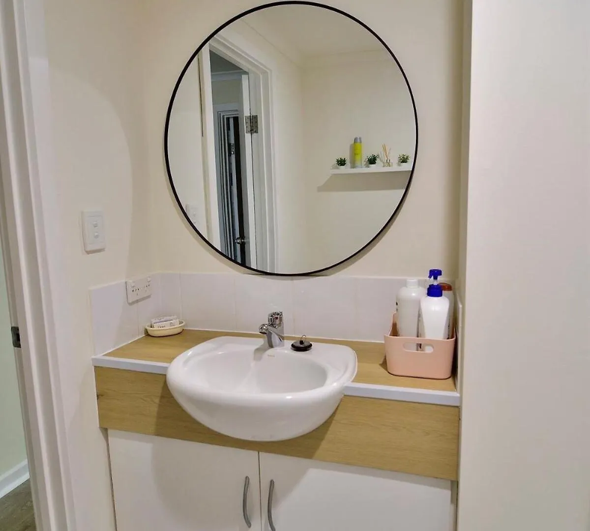 3-Bedroom Townhouse In Heart Of Adelaide With Parking Australia